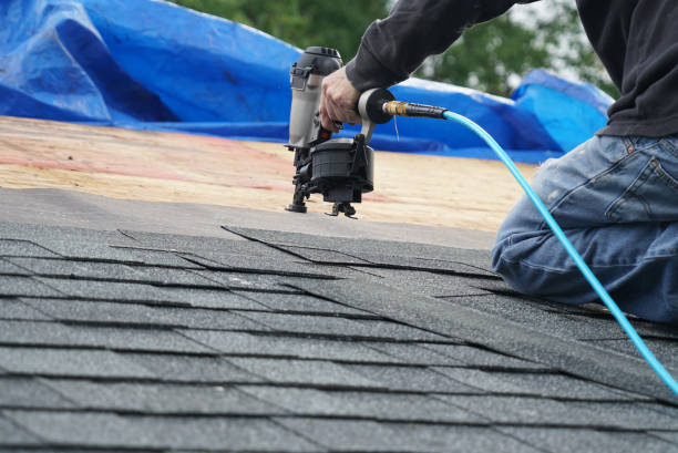 Best Roof Maintenance Services  in Kennewick, WA